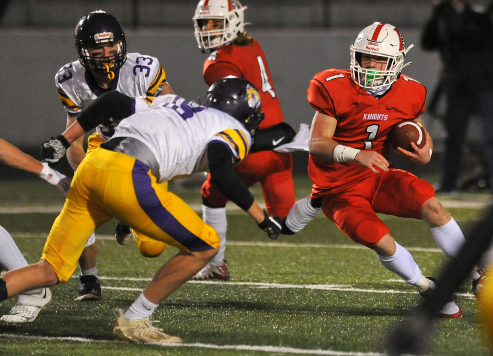 102320-qc-spt-dewitt-assum fball-186
